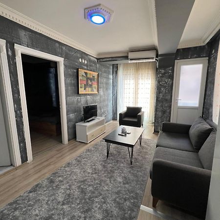 Kizil Suit House Buca Exteriér fotografie
