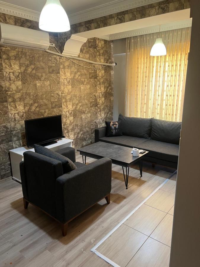Kizil Suit House Buca Exteriér fotografie